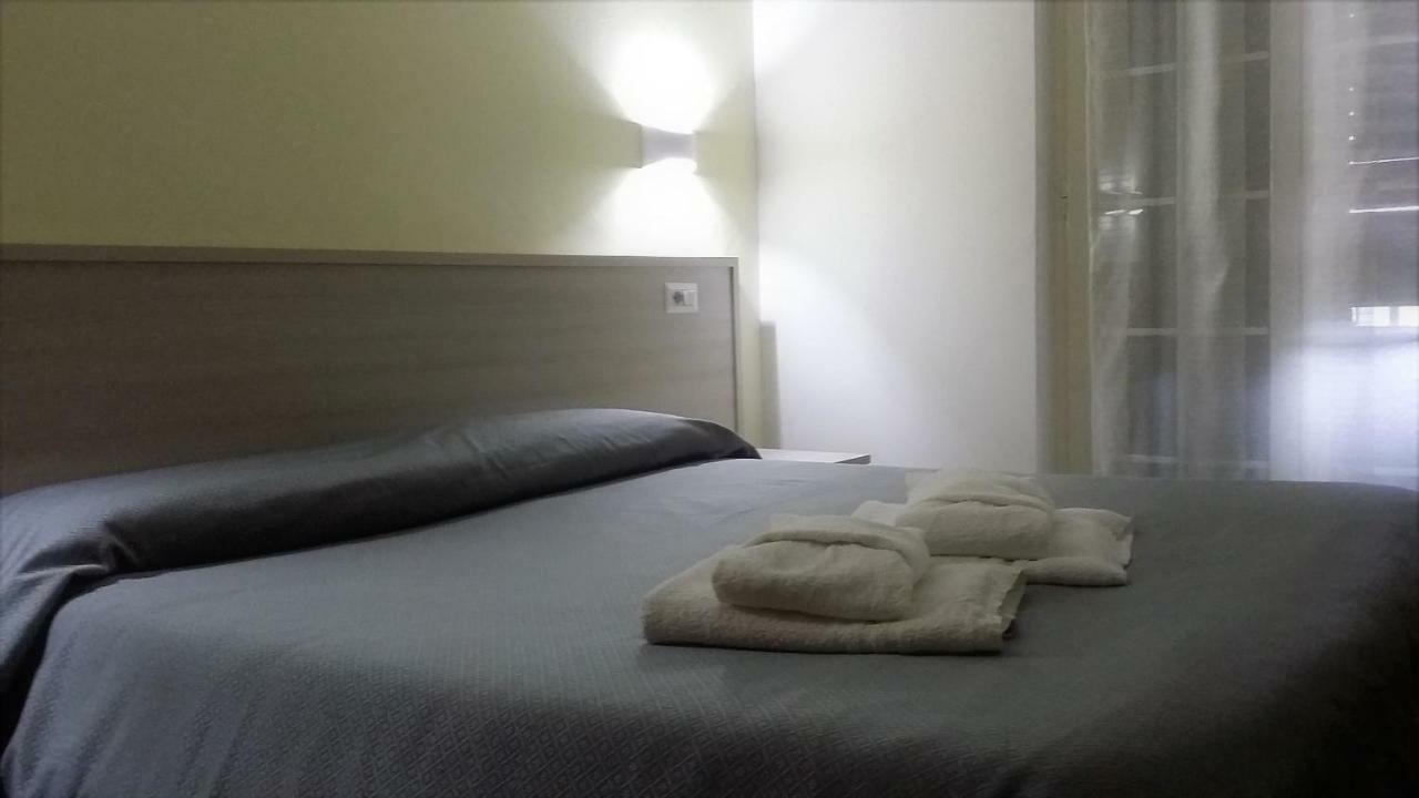 Guesthouse Holiday Formia Beach エクステリア 写真