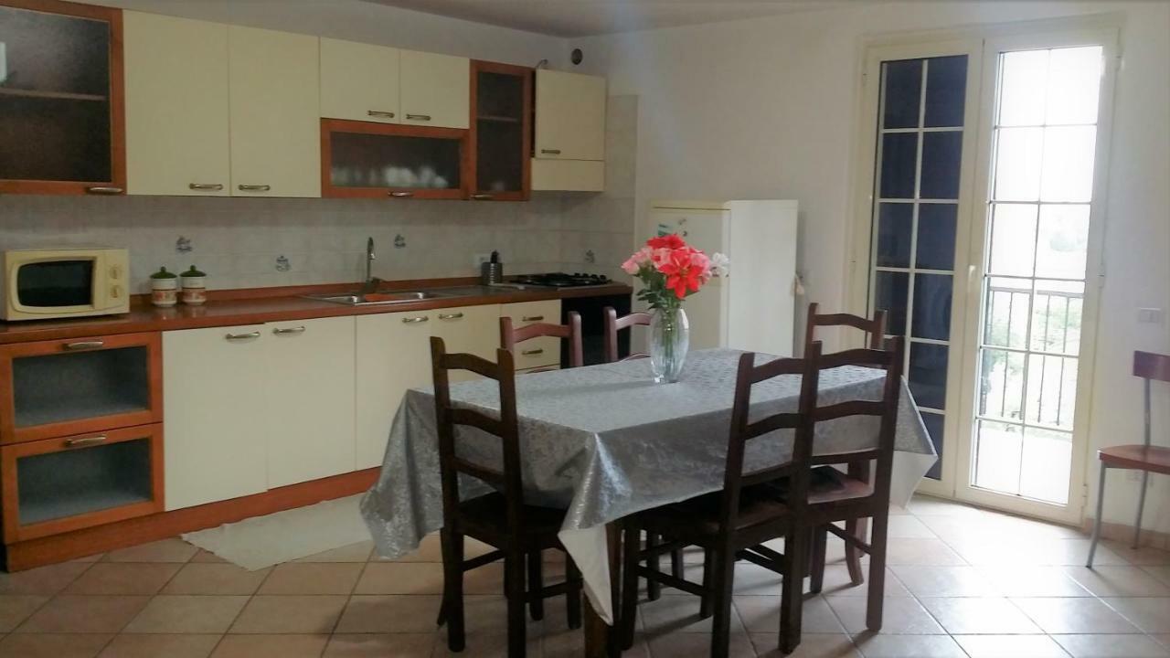 Guesthouse Holiday Formia Beach エクステリア 写真